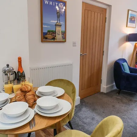 Routh Retreat Apartment Whitby